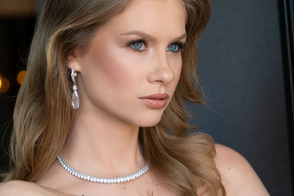 Semijoias Pratas: A elegância que transforma seu estilo