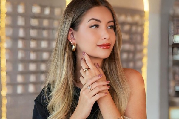 Brilho em acessórios femininos com design exclusivo