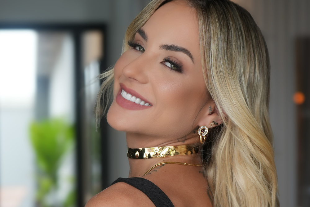 Looks Ousados e Elegantes com as Semijoias Munrá